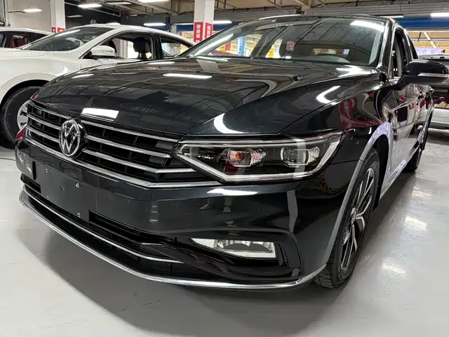 VOLKSWAGEN MAGOTAN 2021