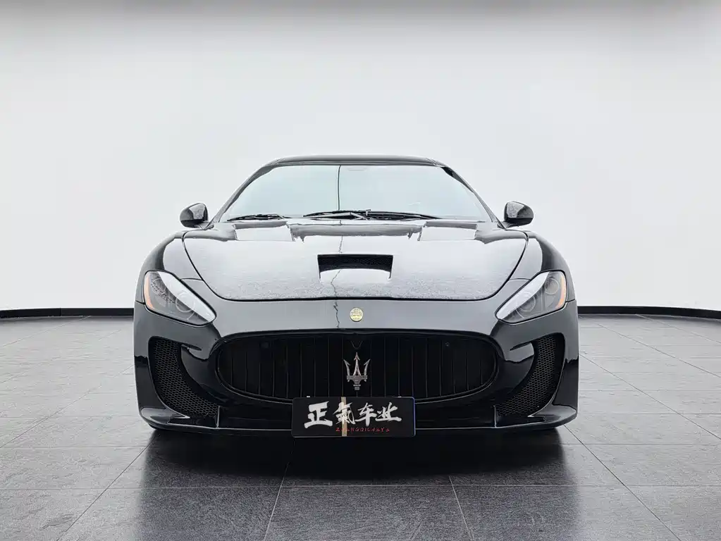 Maserati GranTurismo — миниатюра 5