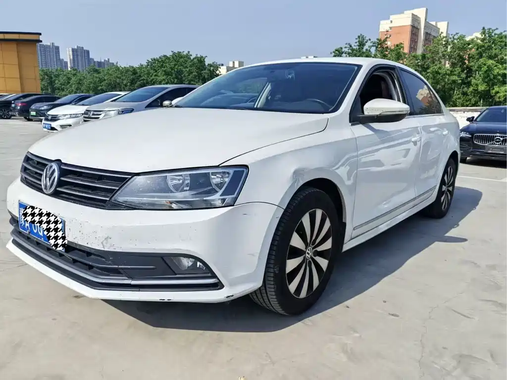 Volkswagen Sagitar 2018