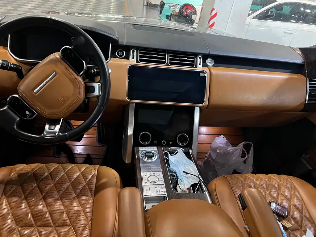 Land Rover Range Rover — миниатюра 6