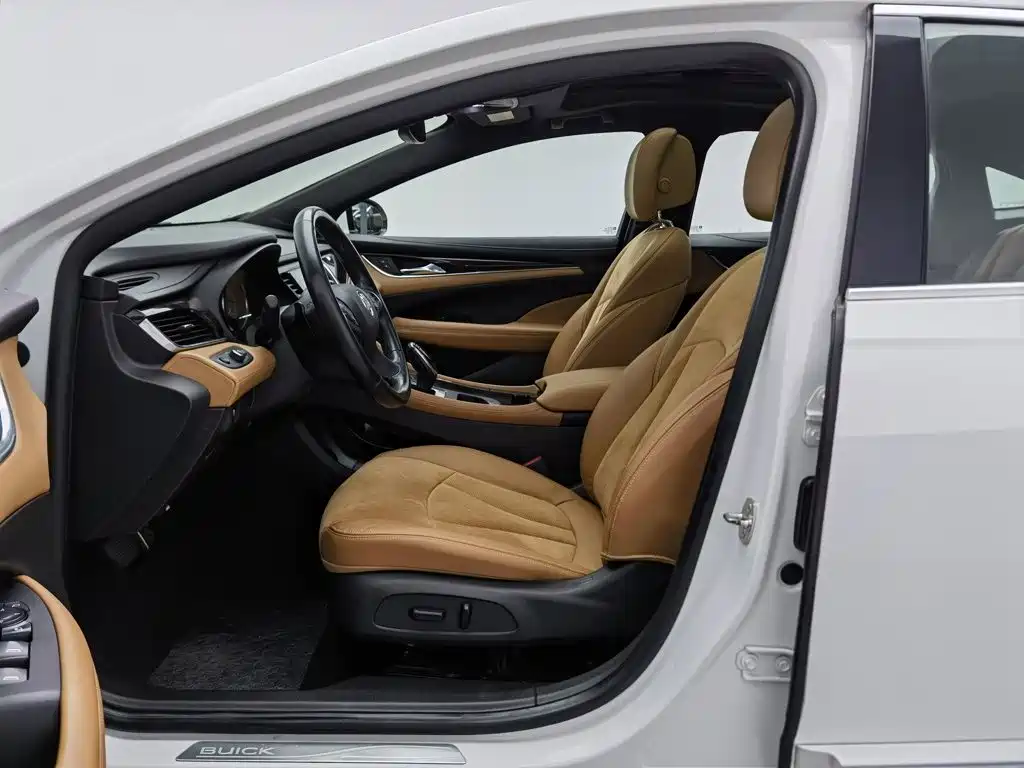 Buick LaCrosse — миниатюра 10