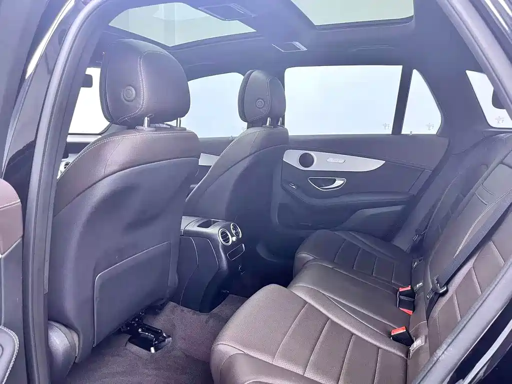 Mercedes-Benz GLC 2021 GLC 260 L 4MATIC