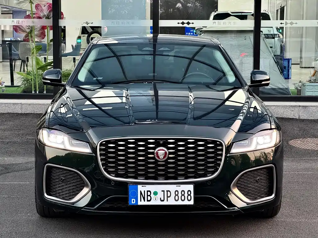 Jaguar XFL 2023 XFL 2.0T P250 Premium Luxury