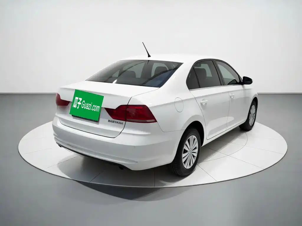 Volkswagen Santana — миниатюра 6