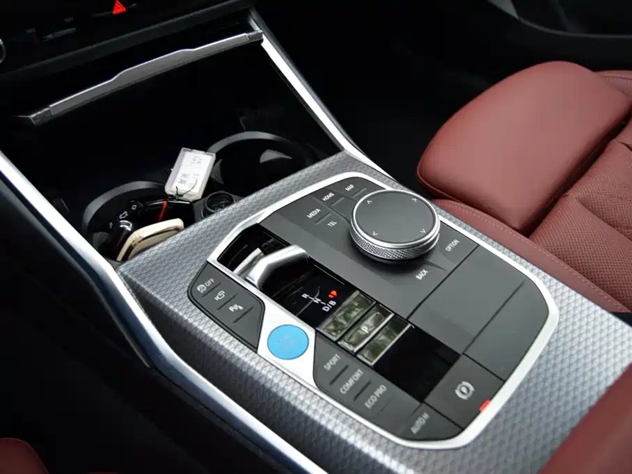 BMW i3 2025 eDrive 40 L