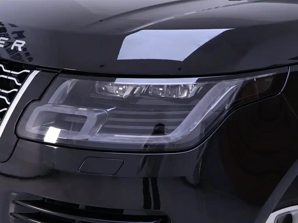 Land Rover Range Rover 2022 3.0 L6 360PS