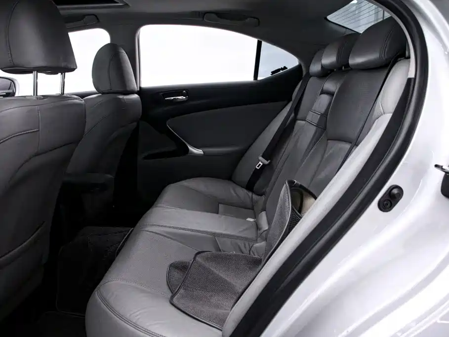 Lexus IS — миниатюра 15