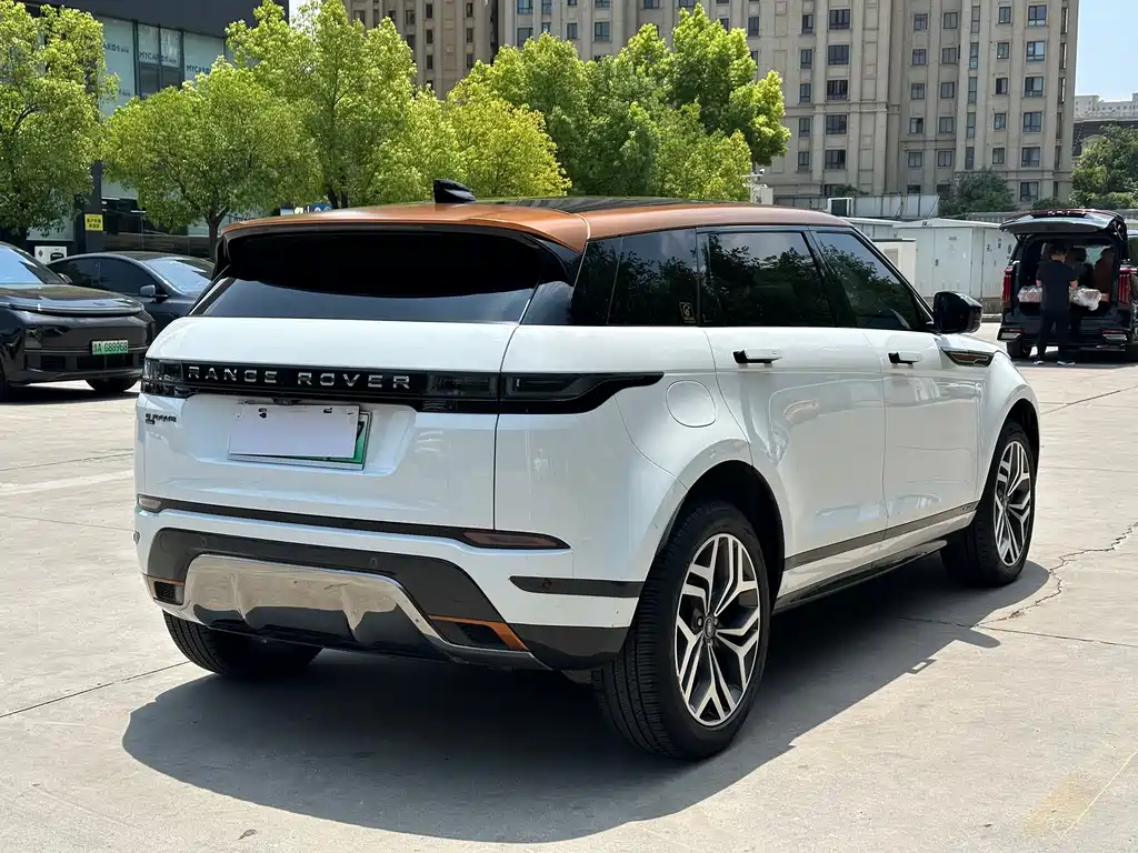 Land Rover Evoque PHEV — миниатюра 6