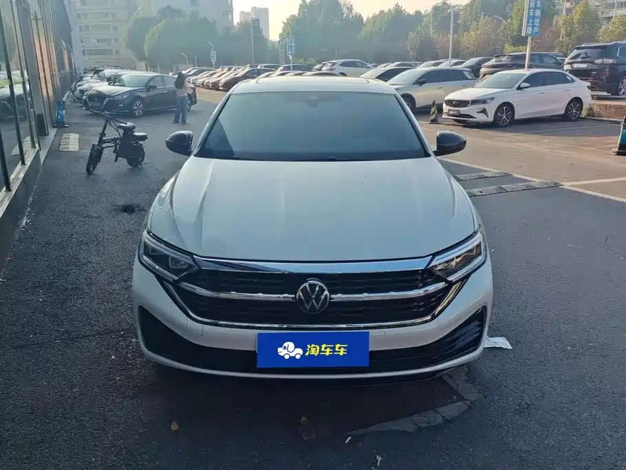 Volkswagen Sagitar — миниатюра 2