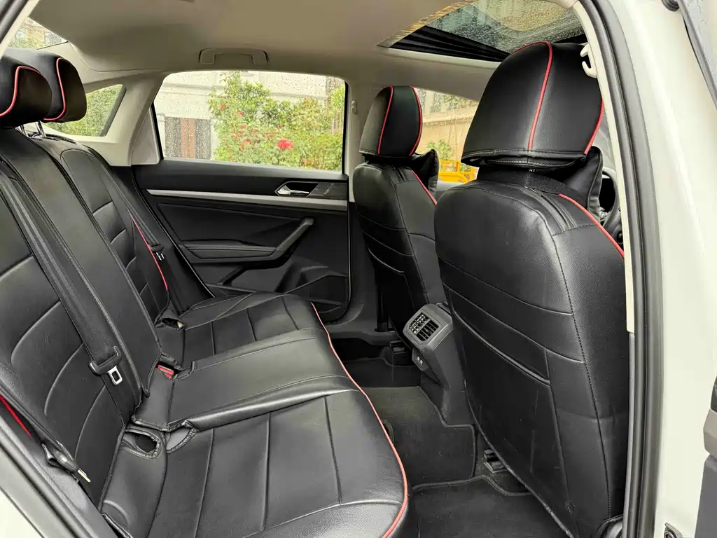 Volkswagen Lavida 2019 1.5L MT Comfort VI