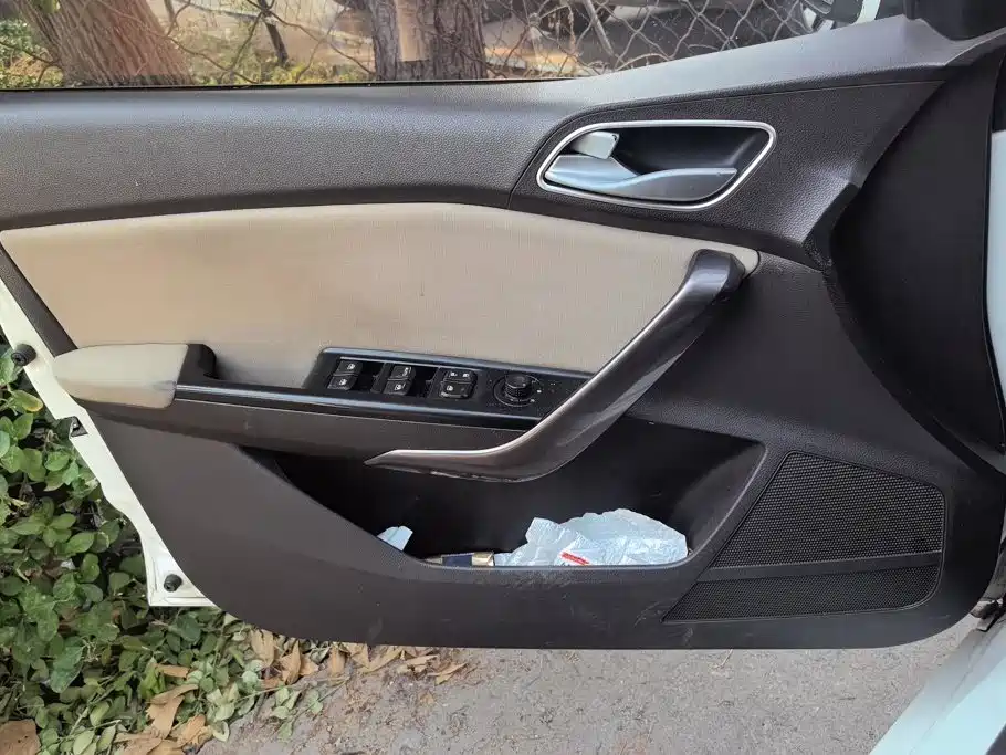 Baojun 310W — миниатюра 7