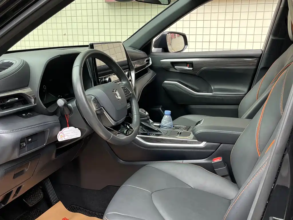 Toyota Crown Kluger — миниатюра 4