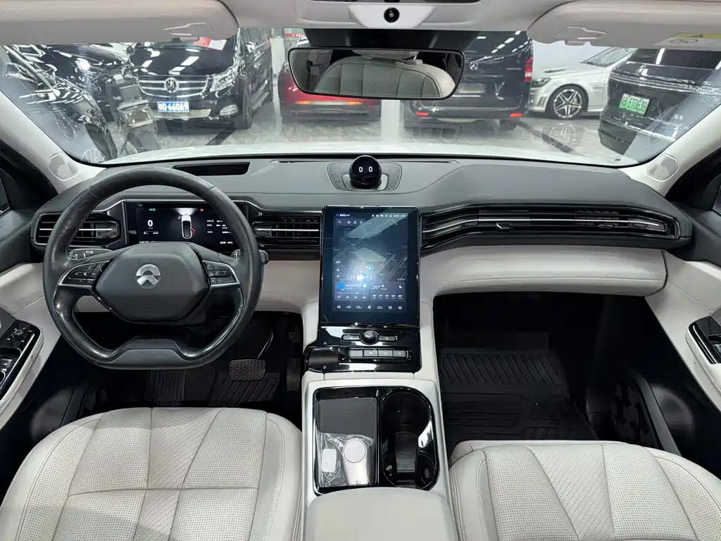 NIO ES8 — миниатюра 13