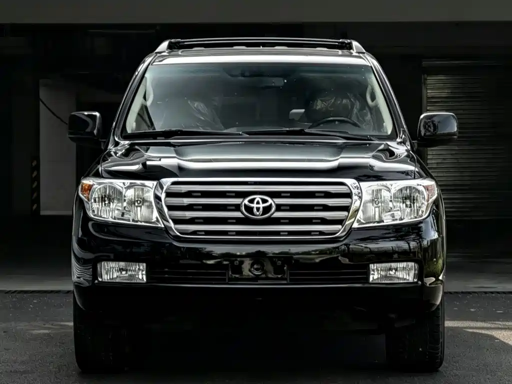 Toyota Land Cruiser 2011 5.7L