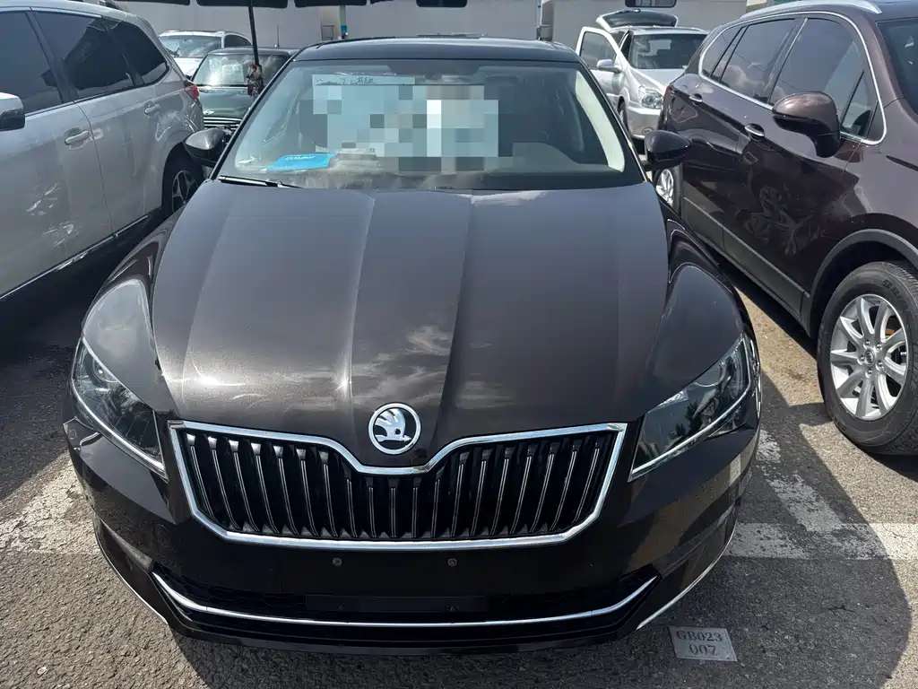 Skoda Superb 2016 TSI330 DSG