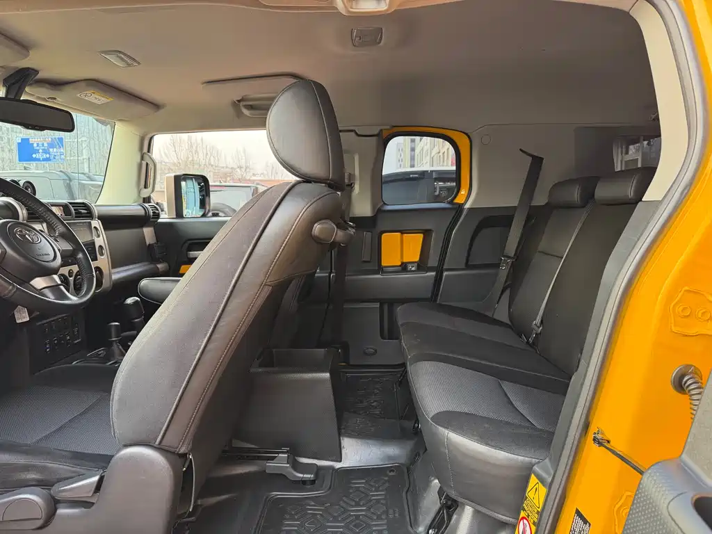 Toyota FJ Cruiser FJ 2017 4.0L AT