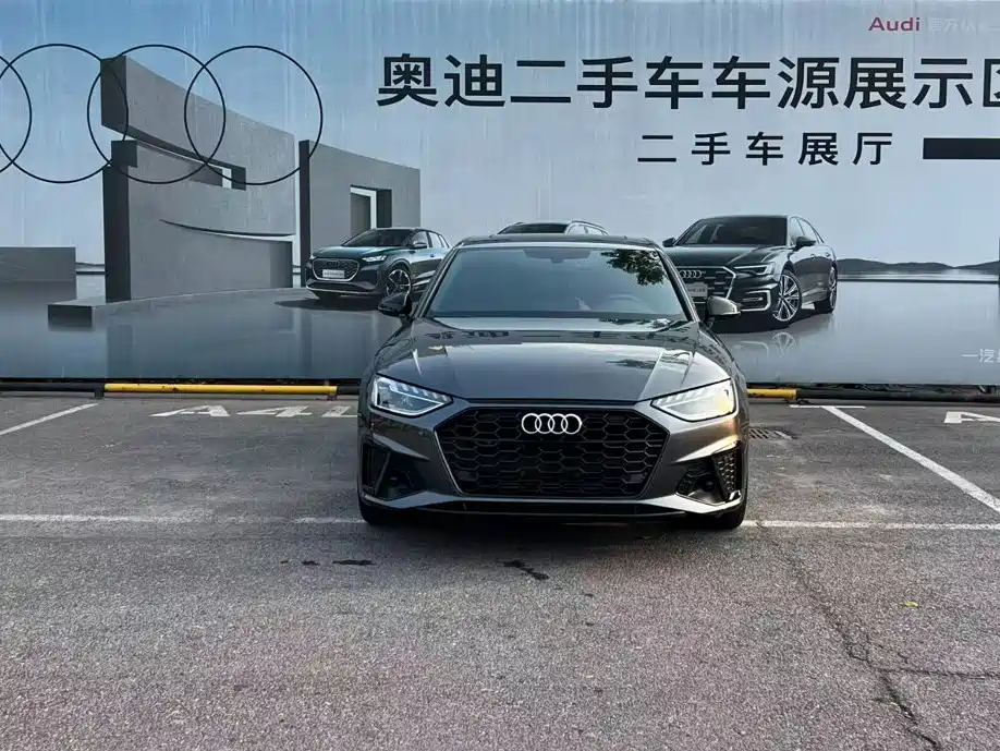 Audi A4L 2025 200 Enjoy 40 TFSI Luxury