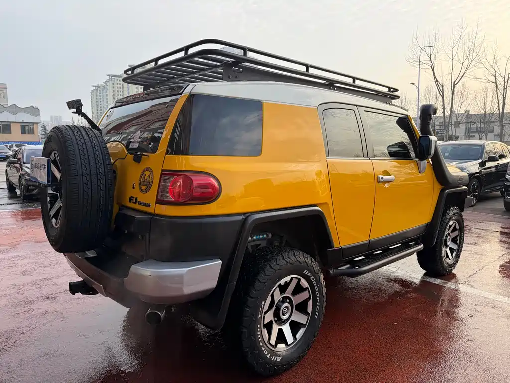 Toyota FJ Cruiser FJ 2017 4.0L AT