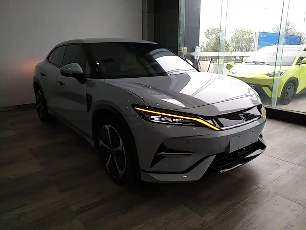 BYD L EV — миниатюра 4