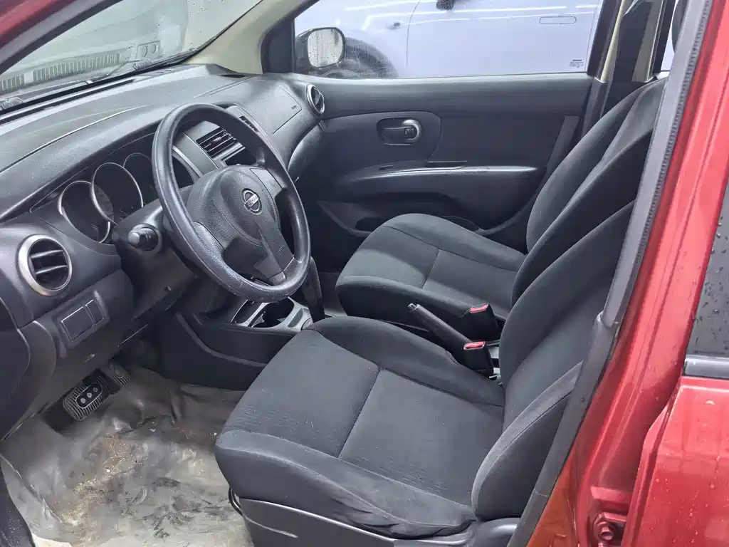 Nissan Livina — миниатюра 5