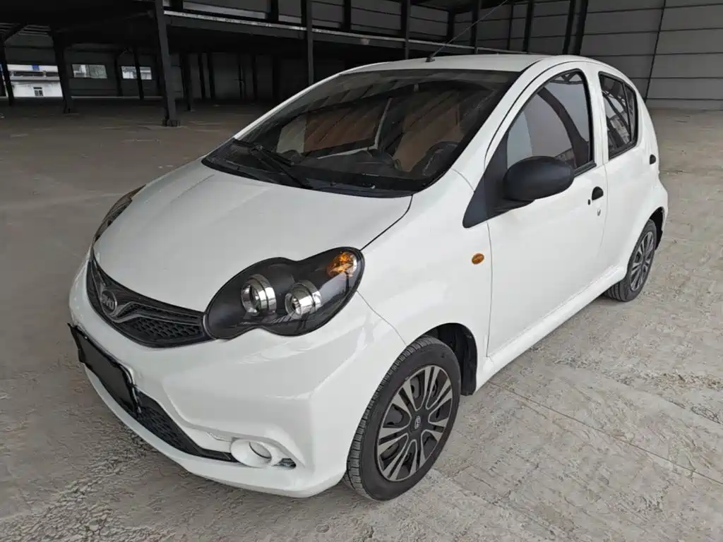 BYD F0