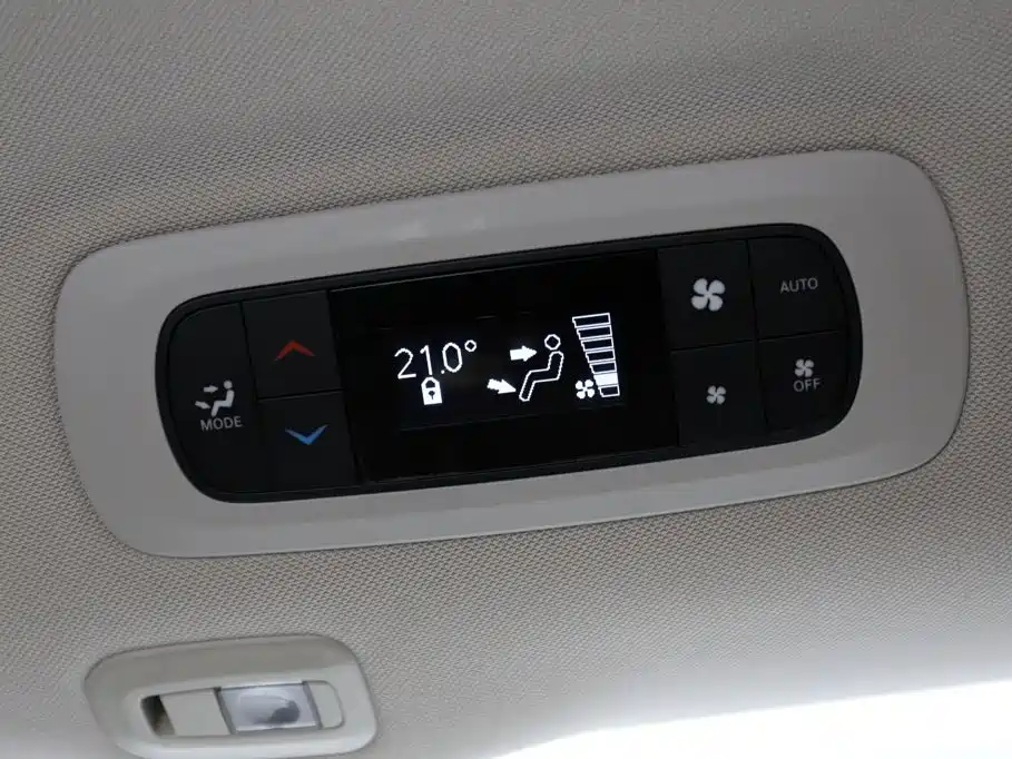 Chrysler Grand Voyager (Import) — миниатюра 16