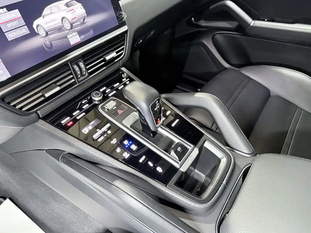 Porsche Cayenne 2019 Cayenne 3.0T