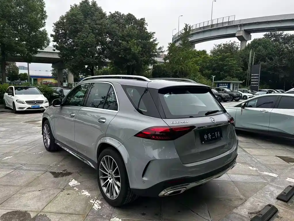 Mercedes-Benz GLE (Import) — миниатюра 9