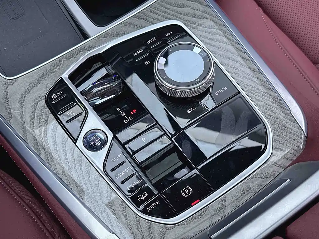 BMW X5 — миниатюра 12