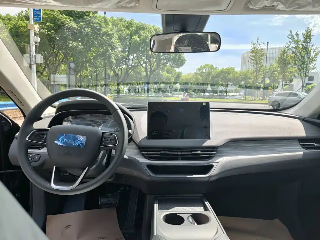 Hongqi E-QM5 2025 500km