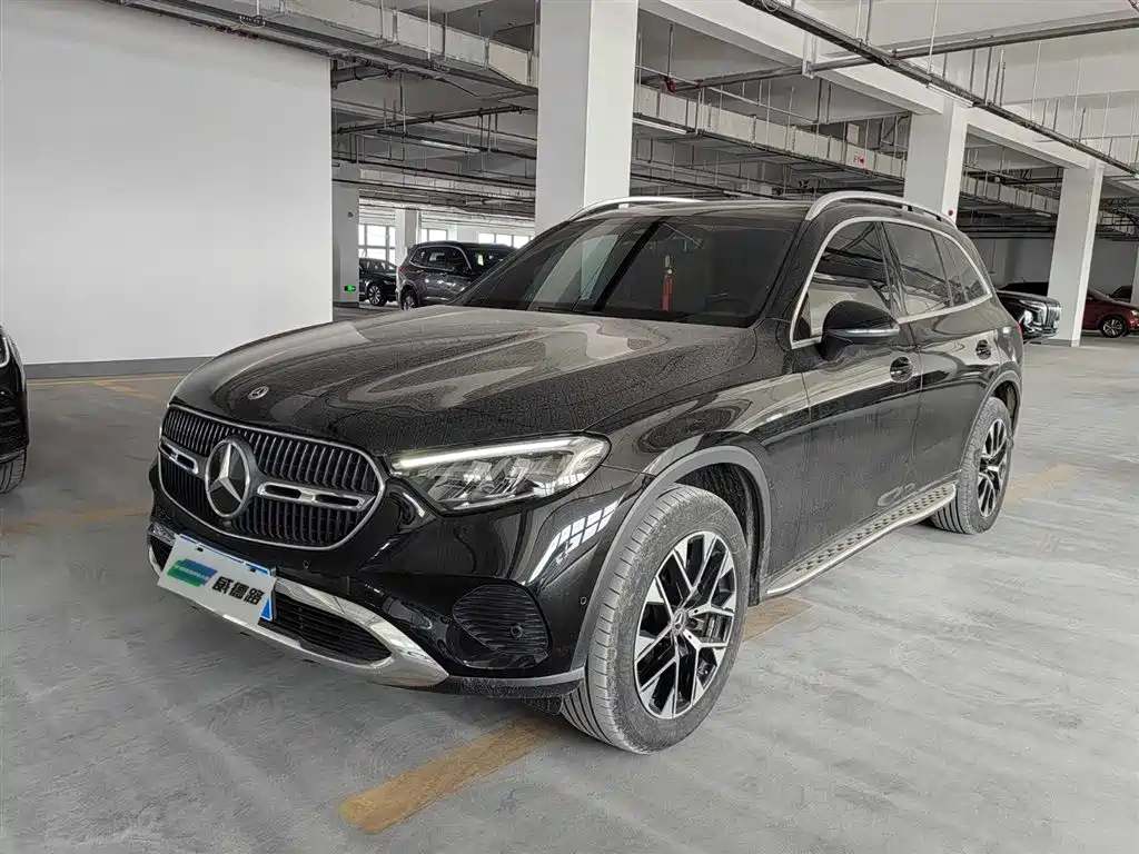 Mercedes-Benz GLC 2023