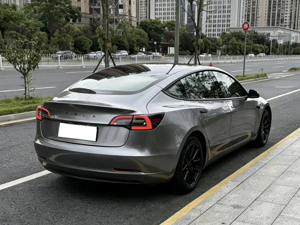Tesla Model 3 — фотографии объявления, Фото 12