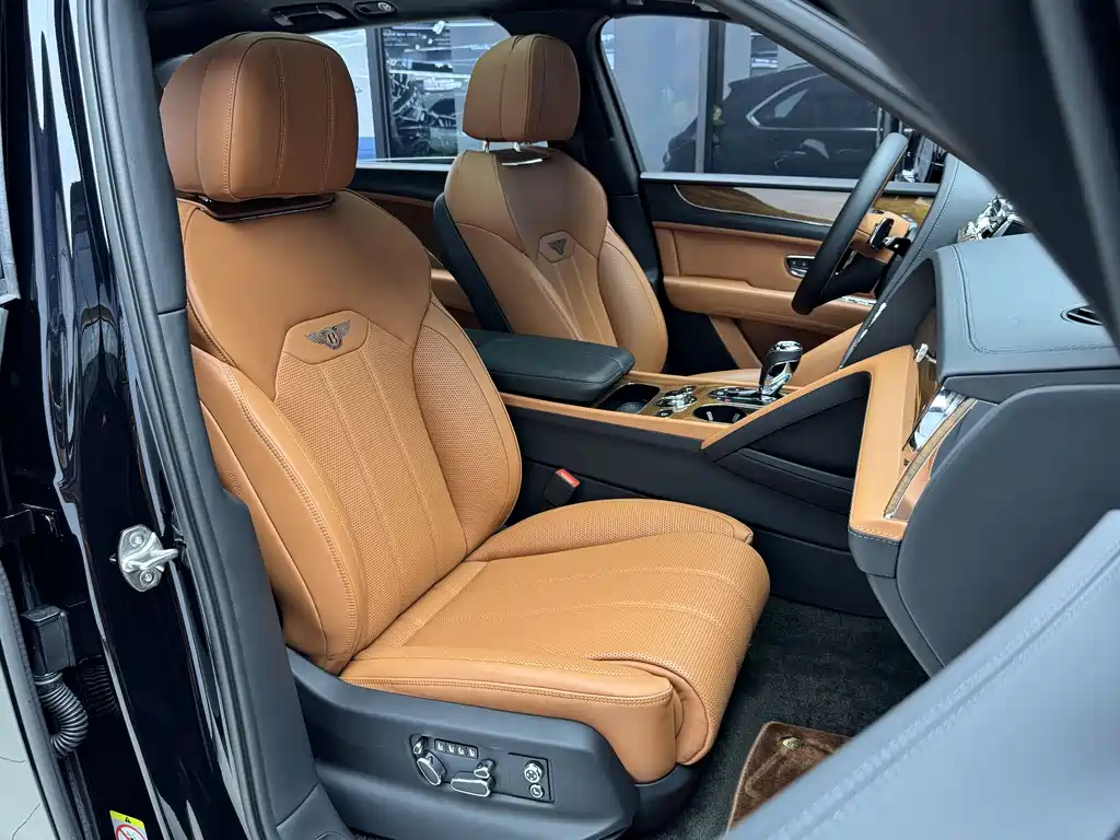 Bentley Bentayga 2024 4.0T V8