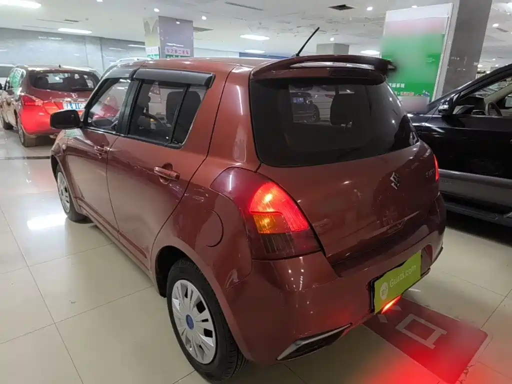 Suzuki Swift — миниатюра 5