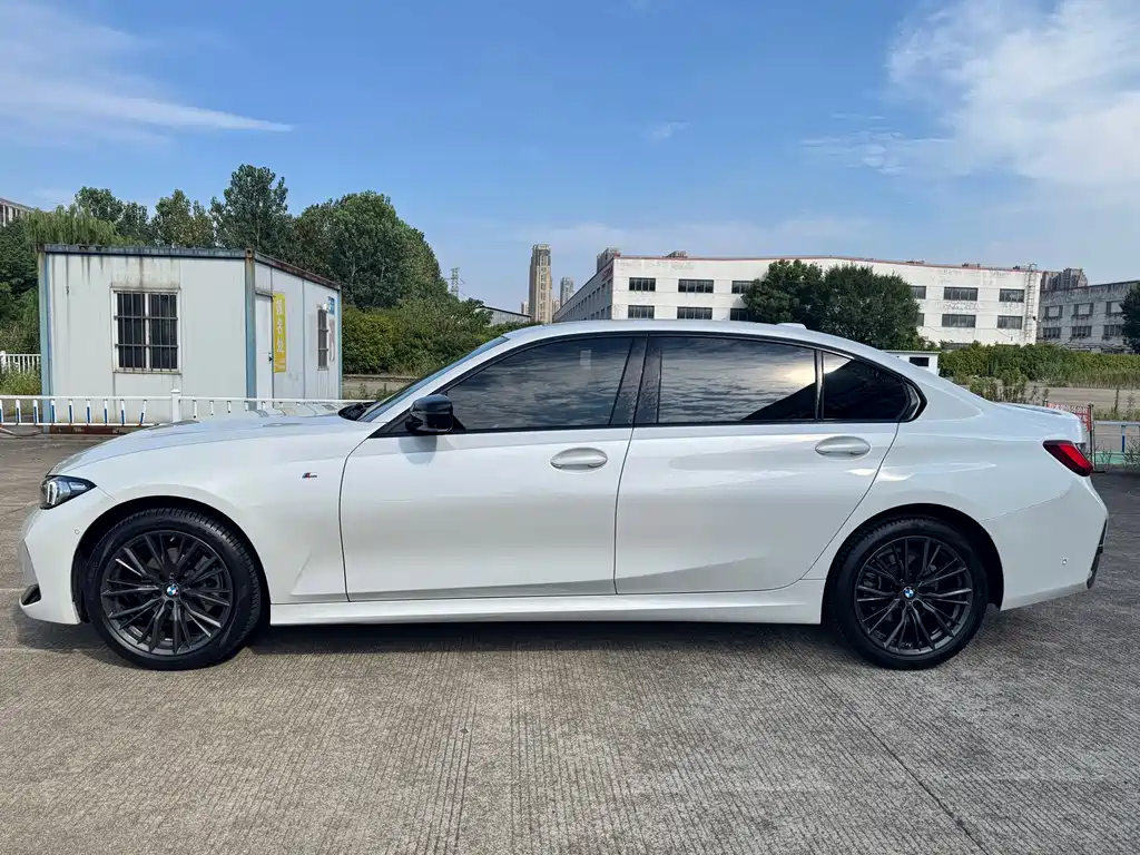 BMW 3 Series — миниатюра 2