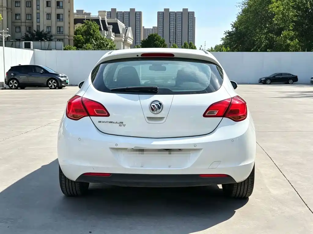 Buick Excelle — миниатюра 5
