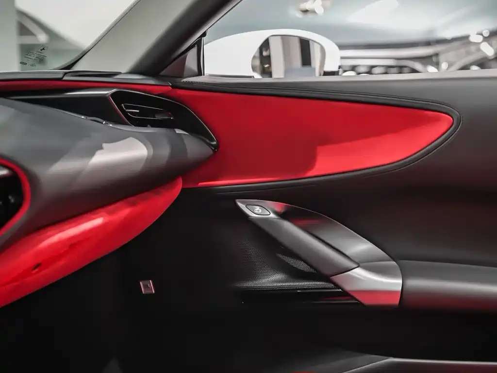 Ferrari SF90 — фотографии объявления, Фото 16