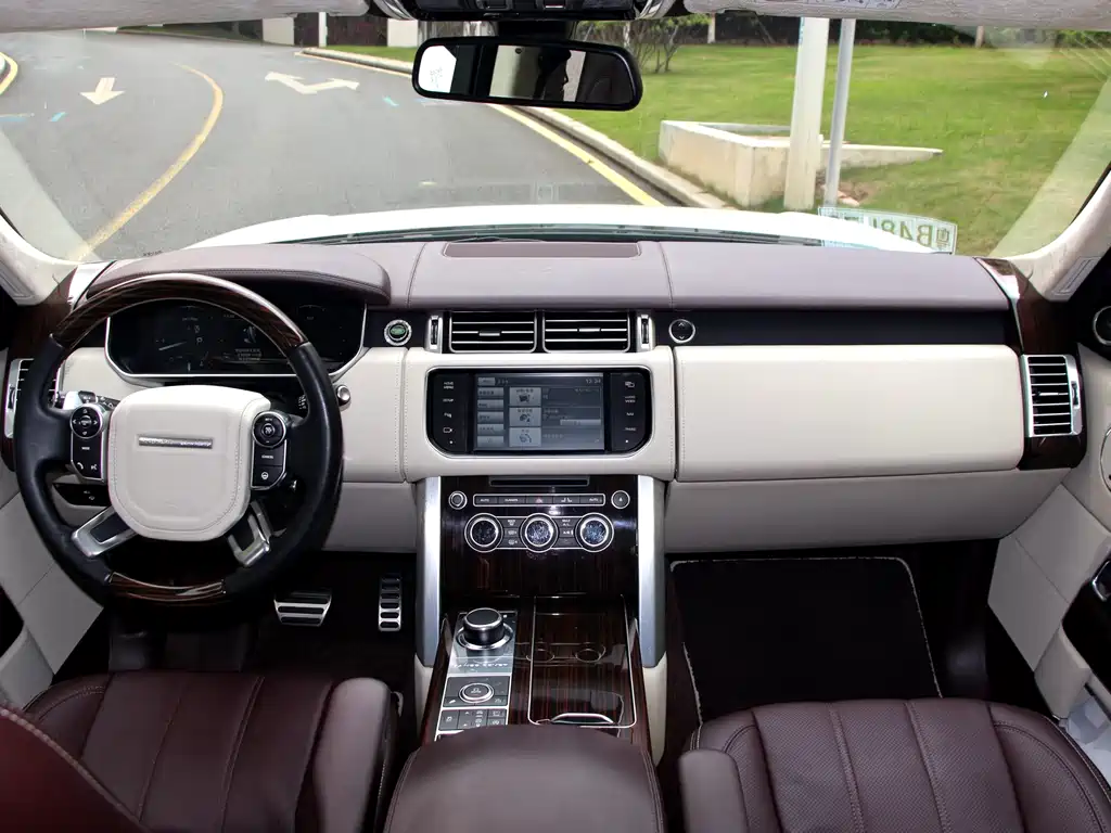 Land Rover Range Rover 2015 3.0 TDV6 Vogue