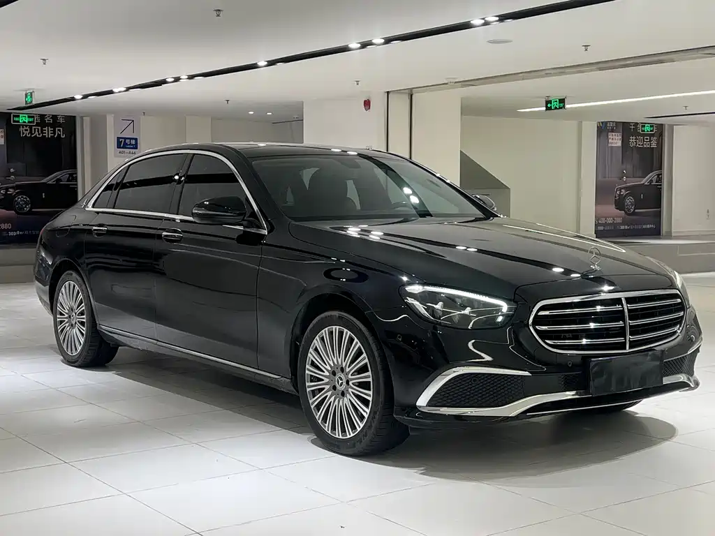 Mercedes-Benz E-Class — миниатюра 3