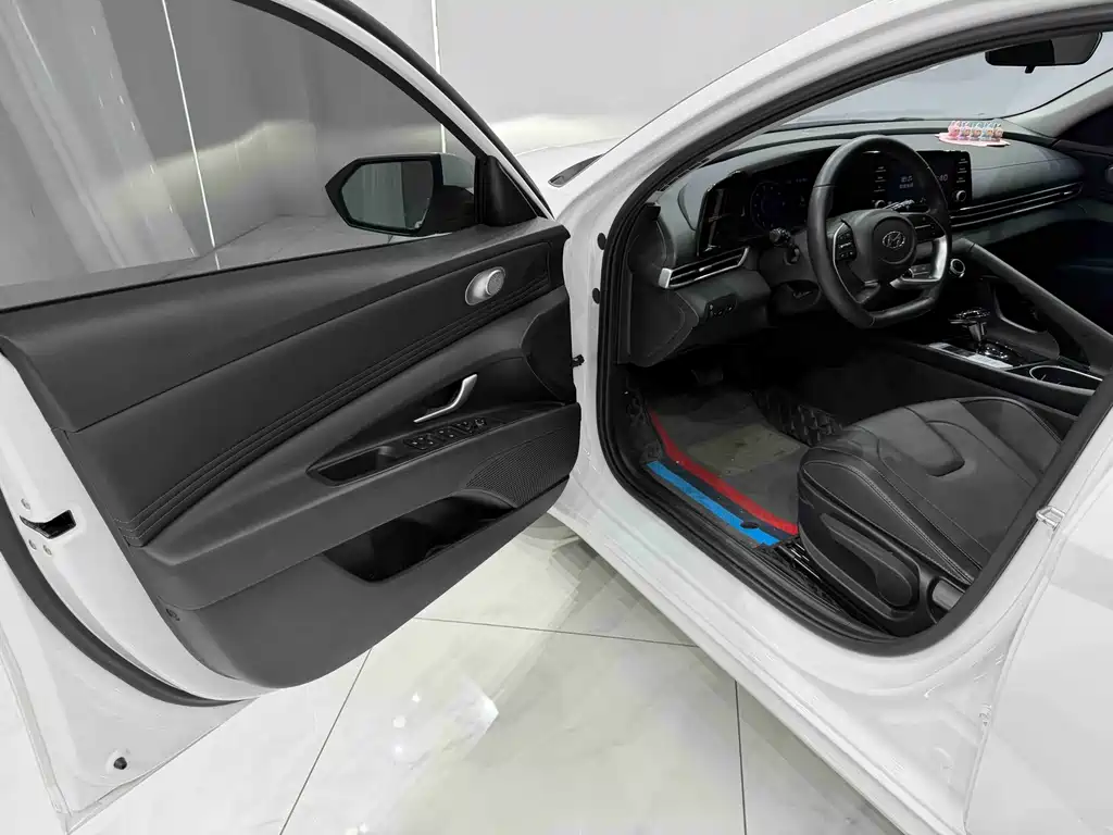 Hyundai Elantra 2022 1.5L CVT GLX Elite