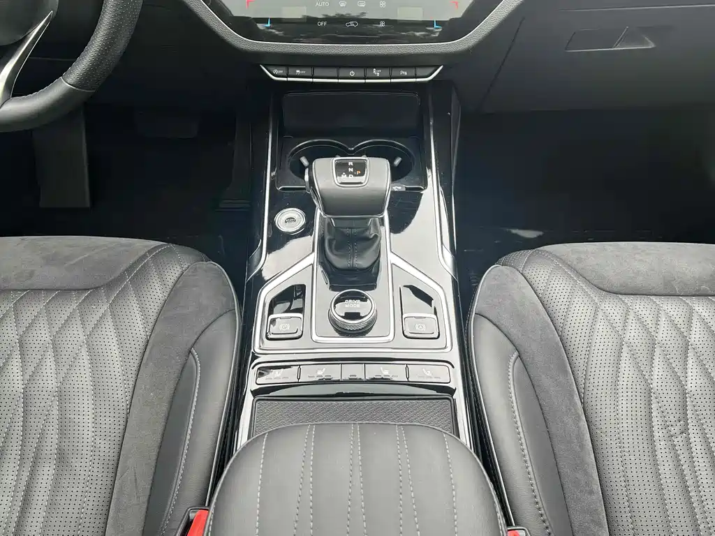 Hongqi Hongqi HS5 — миниатюра 13