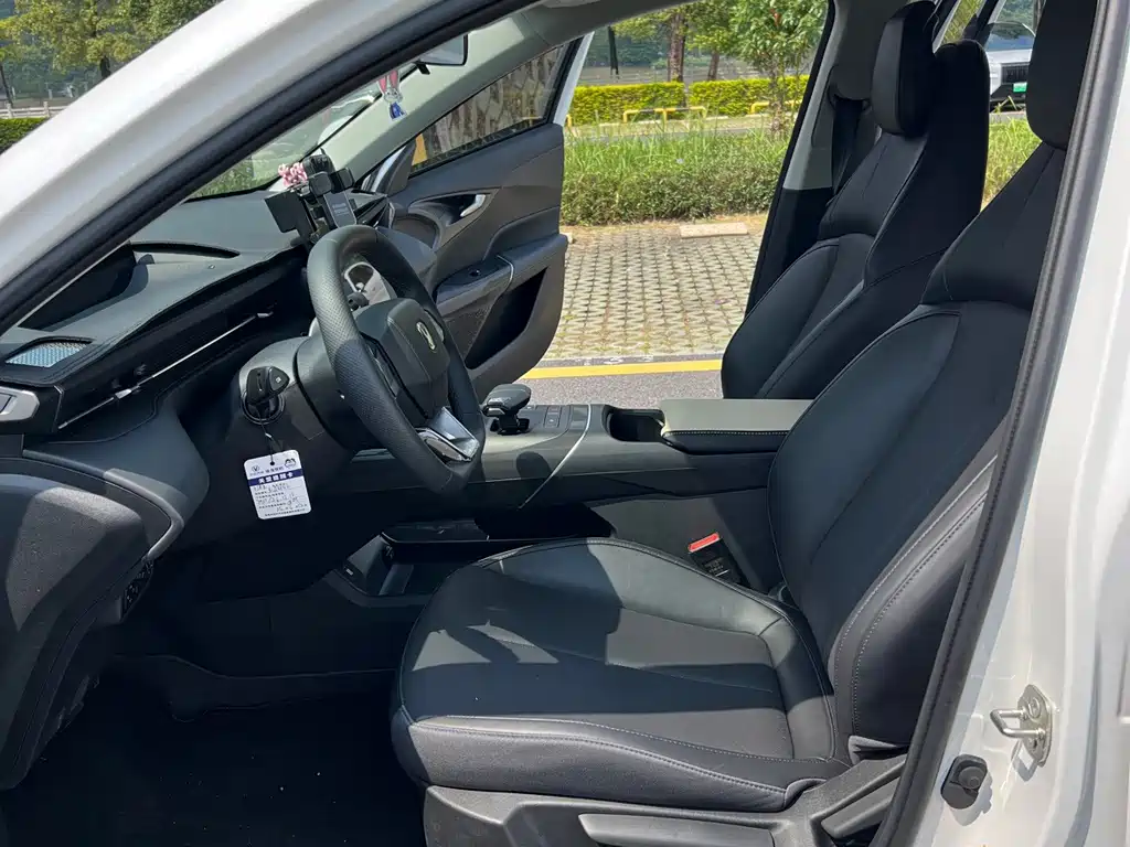Changan Eado — миниатюра 6