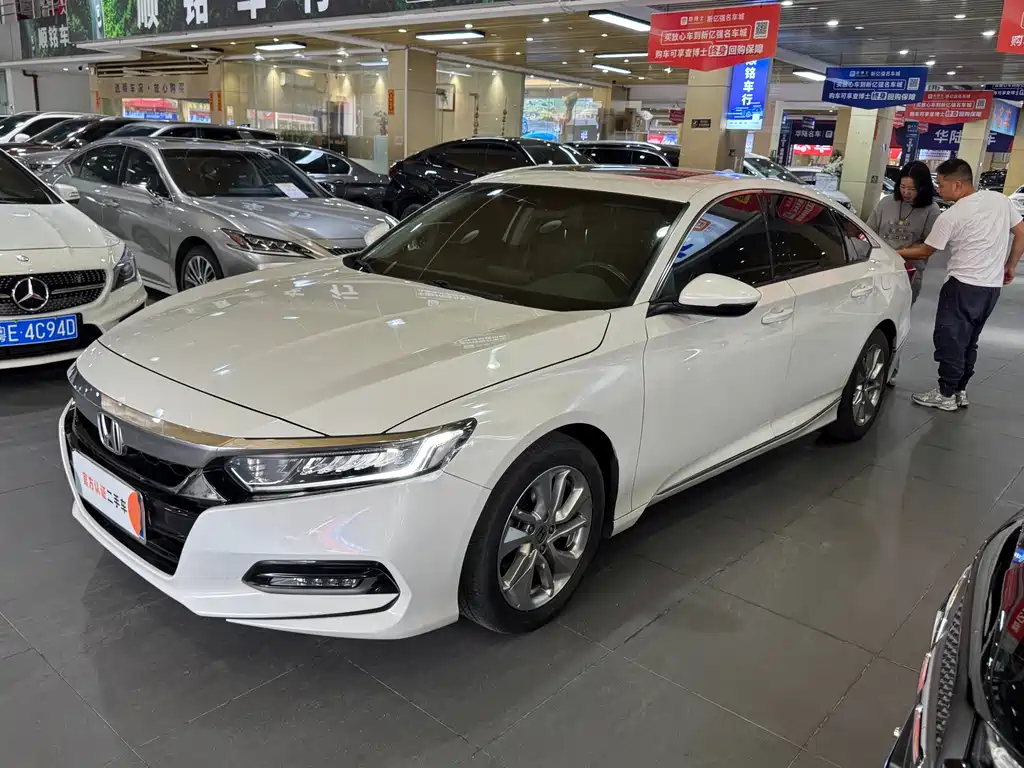 Купить Honda Accord