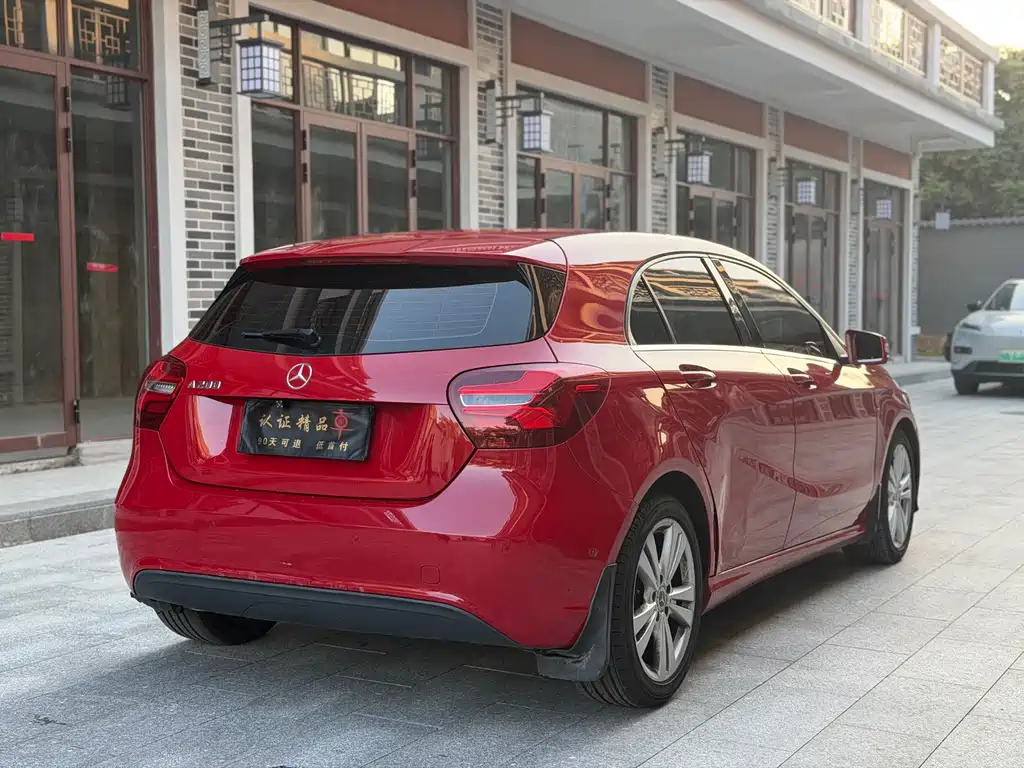 MERCEDES-BENZ A CLASS