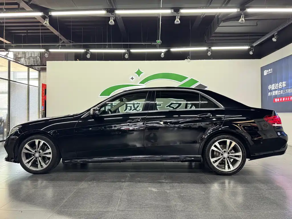 Mercedes-Benz E-Class — миниатюра 3