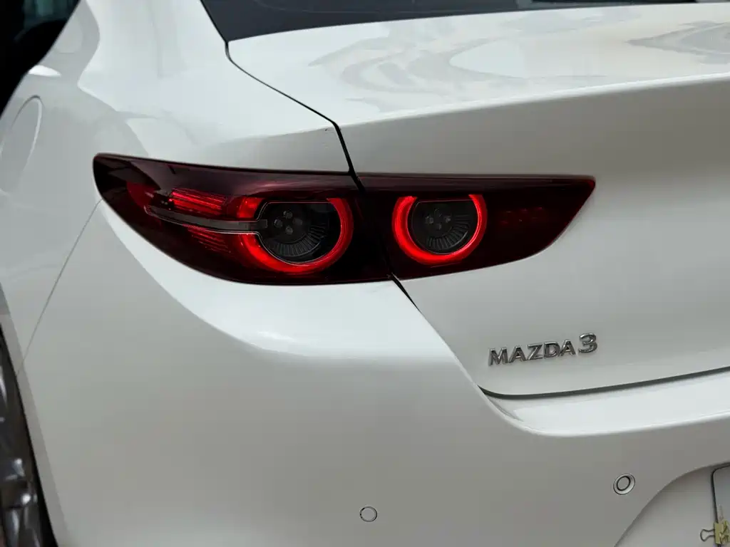 Mazda 3 Axela — миниатюра 19