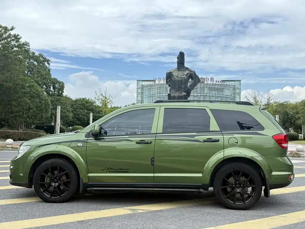 Dodge Journey — миниатюра 18