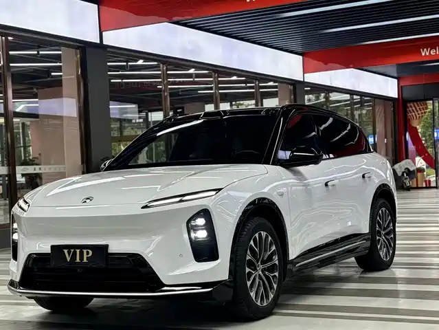 2025 Nio ES6