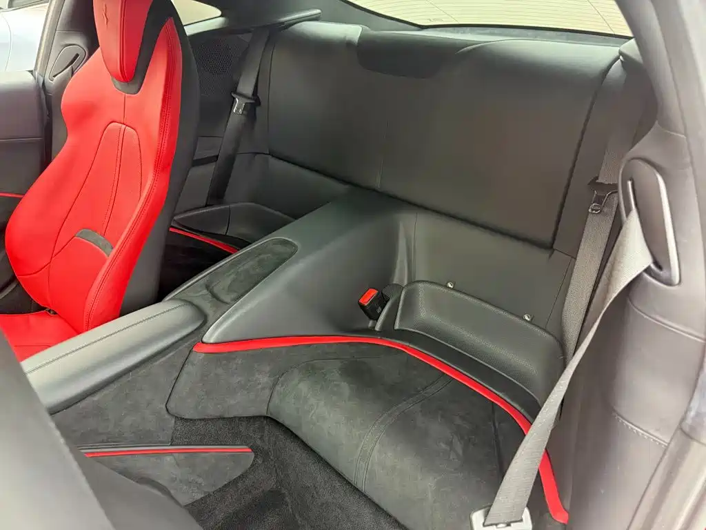 Ferrari Roma — миниатюра 8