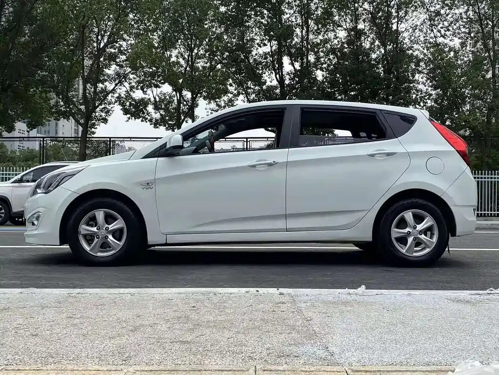 Hyundai Ruiyi — миниатюра 4